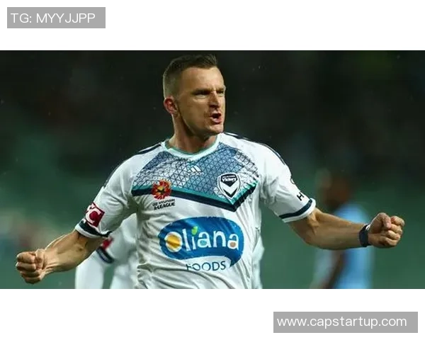 如何绘制足球四大球星的肖像技巧与步骤解析